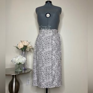 NWT Size Small Urban Romantics Black & White Spotted Midi Wrap Around Tie Skirt